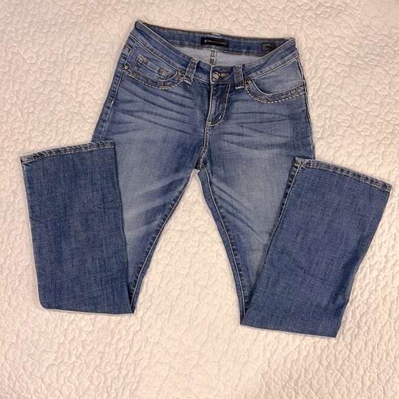 Lee Denim - Lee Platinum label mid-rise boot cut jeans 8 med